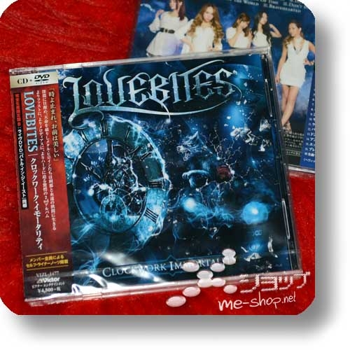 LOVEBITES - Clockwork Immortality (lim.CD+Live-DVD B-Type) +ORIGINAL HANDSIGNIERTE FOTOKARTE!-25705