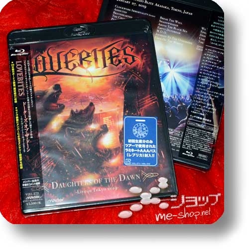 LOVEBITES - DAUGHTERS OF THE DAWN -Live in Tokyo 2019- (Blu-ray lim.1.Press inkl.Backstagepass-Replika) +Bonus-Releaseflyer +Bonus-Fächer!-27298